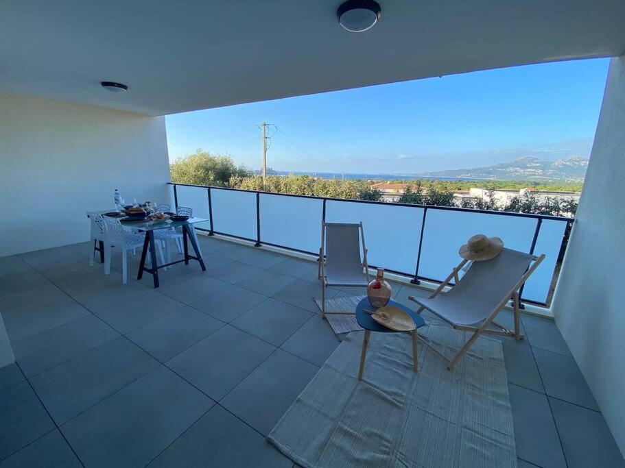 Exceptionnelle Vue Mer Calvi - Piscine - T2 Extérieur photo